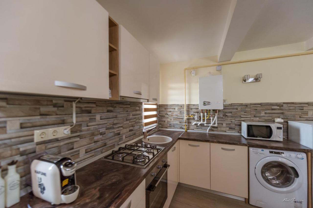 Dany Luxury Apartments Pitesti Exterior photo