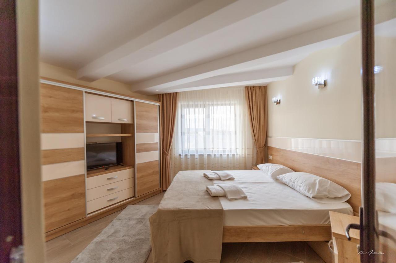 Dany Luxury Apartments Pitesti Exterior photo