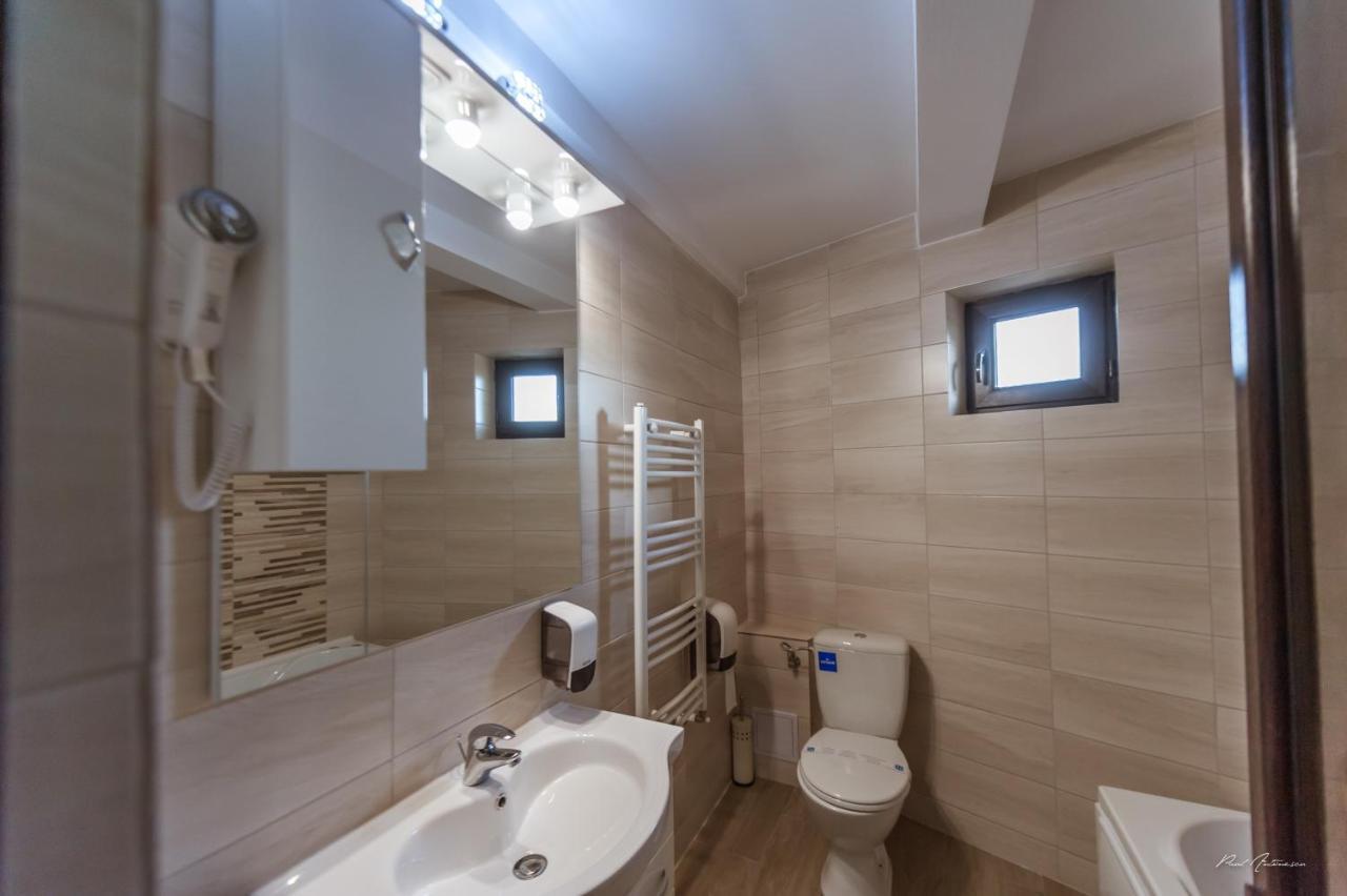 Dany Luxury Apartments Pitesti Exterior photo